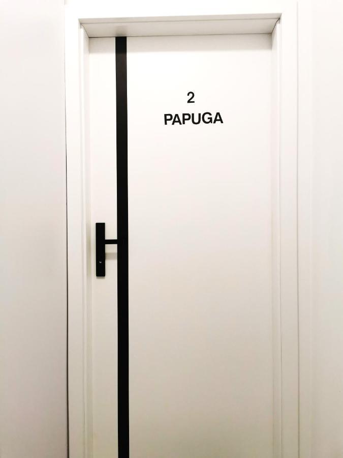 Papuga Apartment ~ 700M Main Square ~ Self Check-In 24H Вроцлав Екстериор снимка